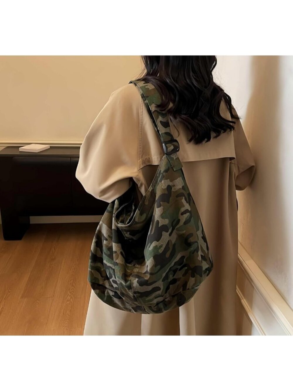 Stylish Camo Crossbody Bag for Women & Men, Large Canvas Hobo Tote, Vintage - Picture 8 of 9